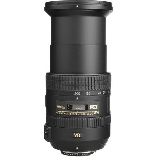 Nikon AF-S DX Nikkor 18-200mm f/3.5-5.6G ED VR